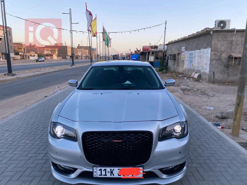 كرايسلر 300